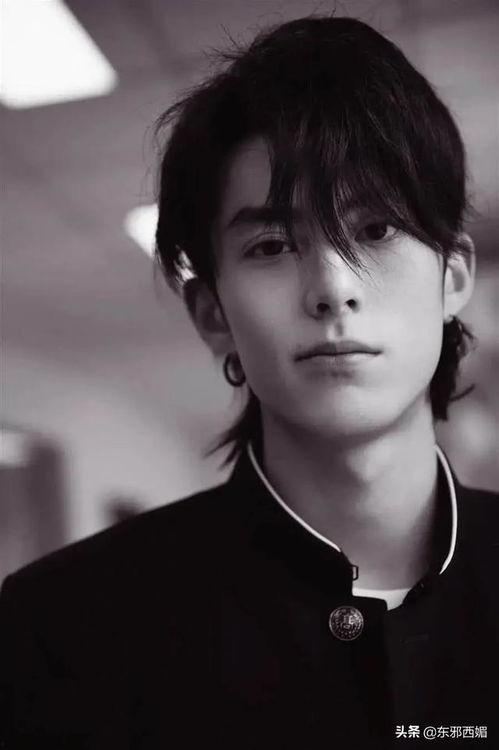 爆料娱乐圈王鹤棣图片高清,娱乐圈新晋小生魅力四溢